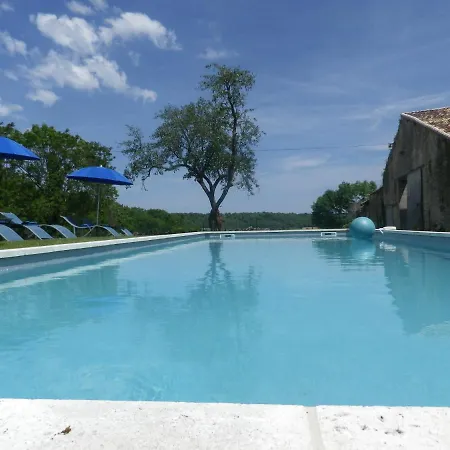 Angouleme Sleeps 15 Pool Wifi Sers (Charente)