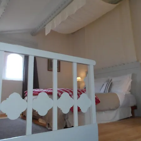 Angouleme Sleeps 15 Pool Wifi Villa